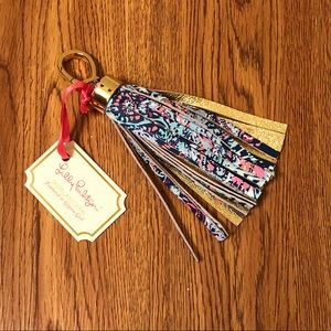 🆕 Lilly Pulitzer Tassel Keychain